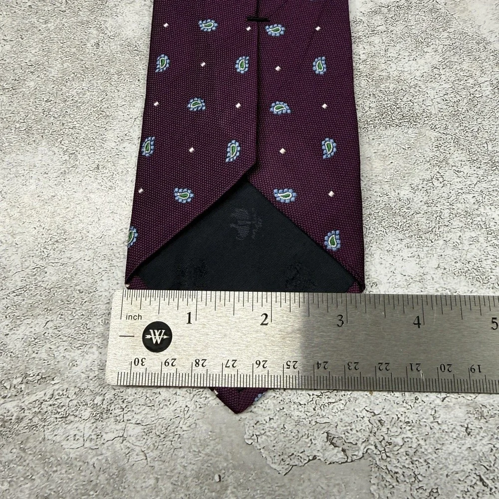 Brooks Brothers Silk‎ Tie Mens One Size Purple Paisley Made In USA Necktie